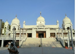 गुरुद्वारा गुरु नानक दरबार (होलीवूड गुरुद्वारा)